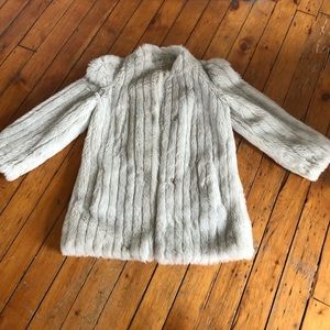 VINTAGE ✨ Glam Casper Silver Faux Fur Coat
